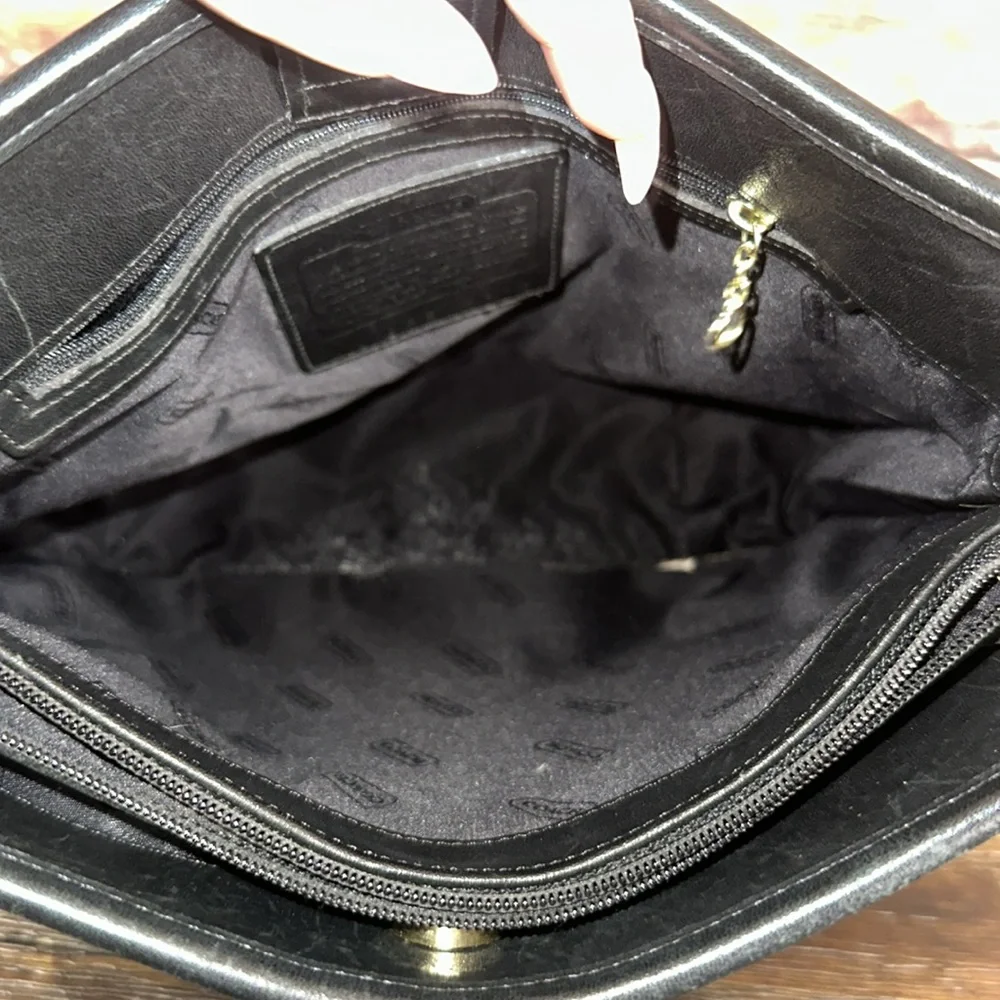 Vintage Coach Chelsea leather shoulder messenger bag in black 6003! - Picture 9 of 12